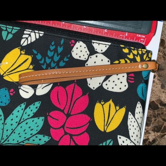 Fossil Large Tropical Wristlet NWOT - Picture 6 of 8